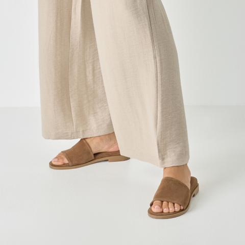 Tamaris Utcai papucs 1-1-27132-46-300