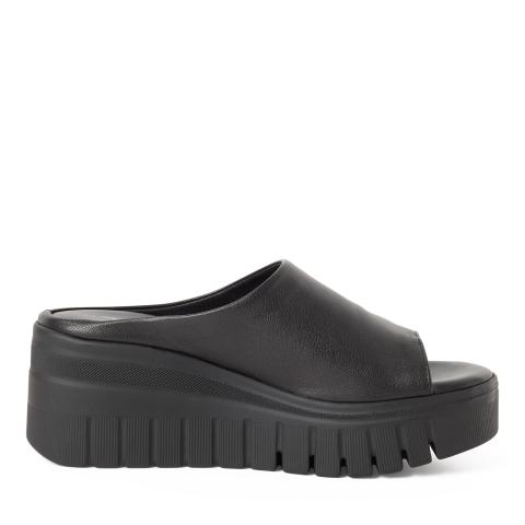 Tamaris Utcai papucs 1-1-27206-46-001