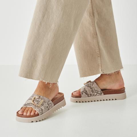 Tamaris Utcai papucs 1-1-27401-46-483