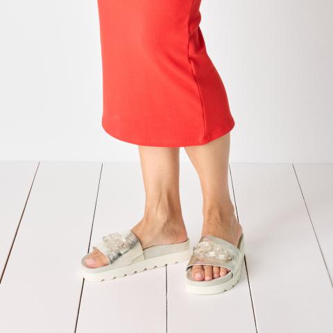 Tamaris Utcai papucs 1-1-27411-44-957